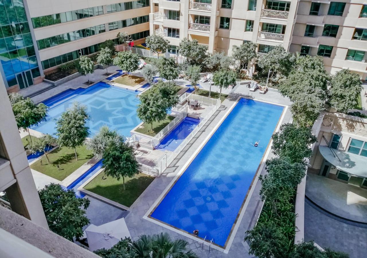 Nasma Luxury Stays - Fancy Apartment With Balcony Near Burj Khalifa Dubai Exterior foto
